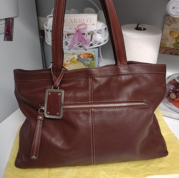 Gorgeous b.makowsky tote style purse - Picture 8 of 8